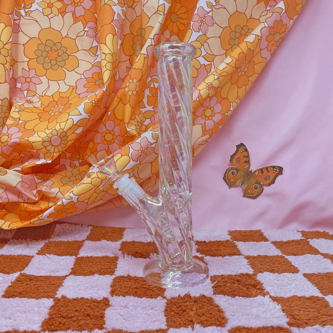 Burning Love Bongs Day Dreamer Water Pipe Burning Love Bongs Day Dreamer Water Pipe