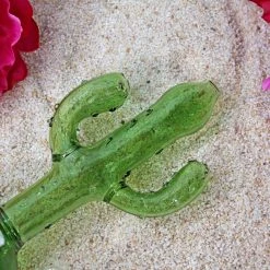 Burning Love Green Cactus Water Pipe