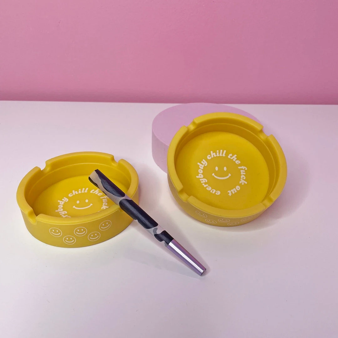 Burning Love Everybody Chill Ash Tray Ash Trays Burning Love Everybody Chill Ash Tray Ash Trays