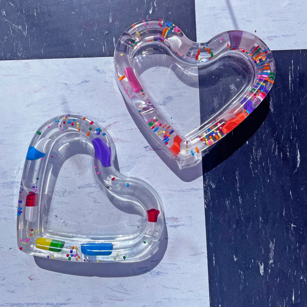 Burning Love Pill Heart Ash Tray Accessories Burning Love Pill Heart Ash Tray Accessories