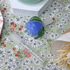 Burning Love Bongs Flora, The Bong