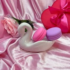 Burning Love Macaron Silicone Container Storage