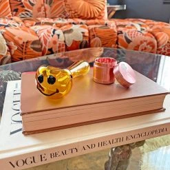 Burning Love Smiley Pipe