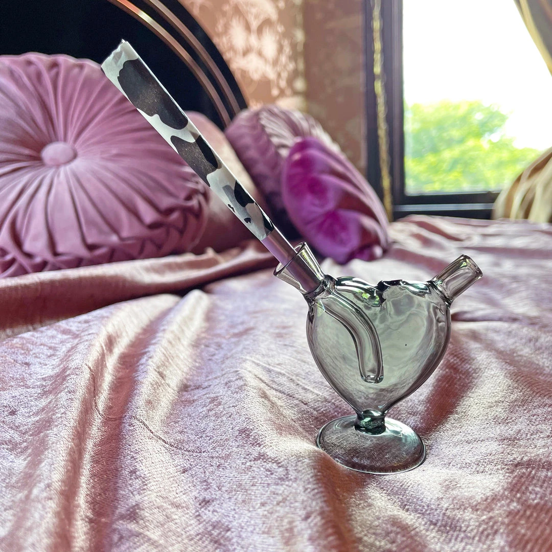 Burning Love Mini Heart Bubbler- Black Burning Love Mini Heart Bubbler- Black