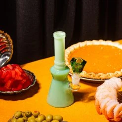 Burning Love Emerald Water Pipe Bongs