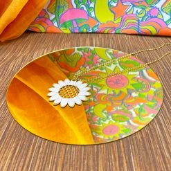 Burning Love Daisy Portable Grinder Necklace