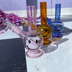 Burning Love Smiley Mini Bong- Pink Bongs