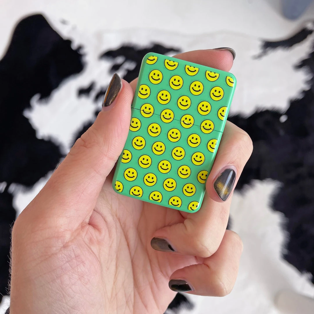 Burning Love Accessories Smiley Lighter (REFILLABLE) 5 Burning Love Accessories Smiley Lighter (REFILLABLE)