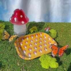 Shop Burning Love Mushroom Rolling Tray Rolling Trays