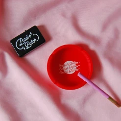 Burning Love Serial Chiller Ash Tray Accessories