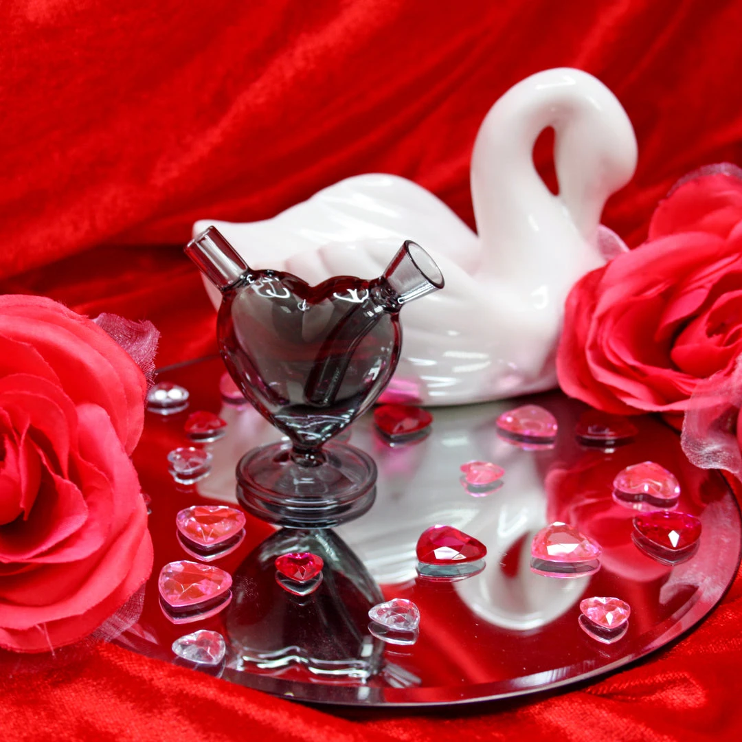 Burning Love Mini Heart Bubbler- Black Burning Love Mini Heart Bubbler- Black