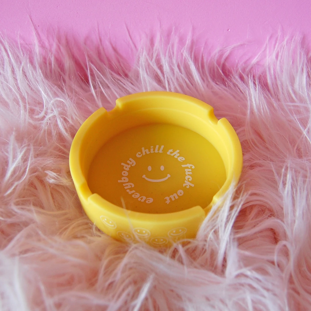 Burning Love Everybody Chill Ash Tray Ash Trays Burning Love Everybody Chill Ash Tray Ash Trays