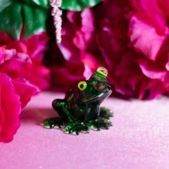 Burning Love Frog Pipe Pipes