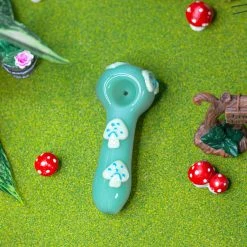 Burning Love Mushroom Bowl- Jade Pipes