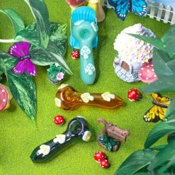 Burning Love Mushroom Bowl- Jade Pipes