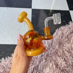 Burning Love That 70s Rig- Amber Bongs