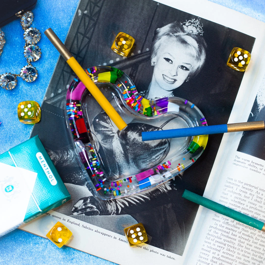 Burning Love Pill Heart Ash Tray Accessories Burning Love Pill Heart Ash Tray Accessories