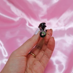 Burning Love Rose One Hitter Pipes