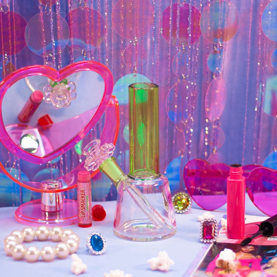 Burning Love Bon Bon Bong- Slime Green 5 Burning Love Bon Bon Bong- Slime Green