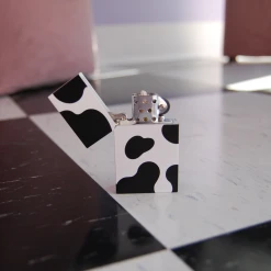 Burning Love Cow Lighter