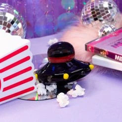 Burning Love Novelty UFO Pipe