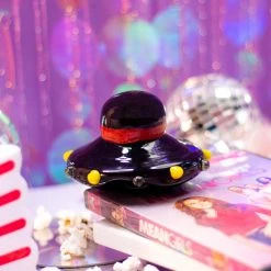 Burning Love Novelty UFO Pipe